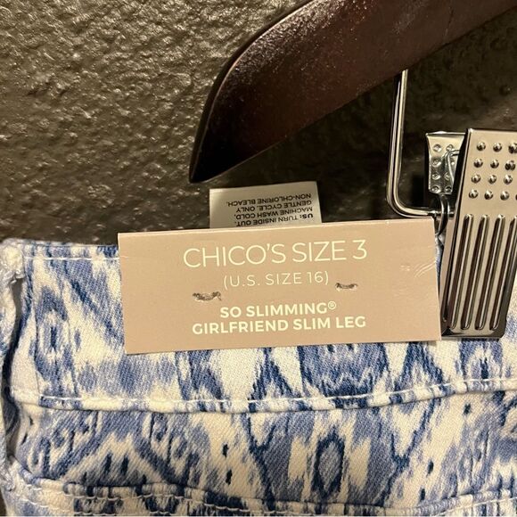 Chicos so Slimming Diamond-Print Girlfriend Crops 3 or XL - Picture 11 of 13